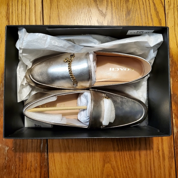 COACH | BNIB Metallic Gold Leather Hanna Loafer (Size 9.5) - Picture 7 of 13